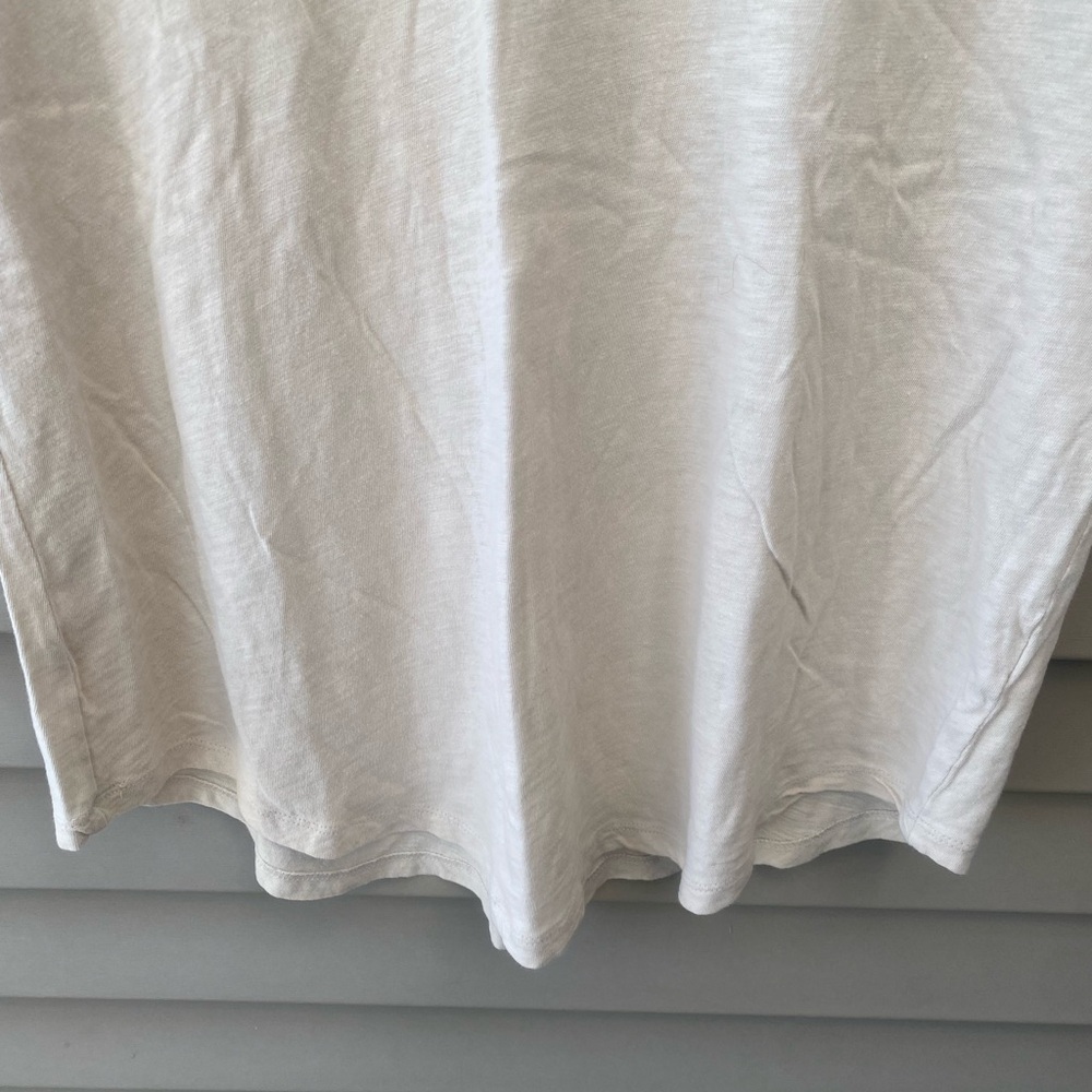 Old Navy Off-White Short Sleeve Relaxed Tee - Picture 2 of 7